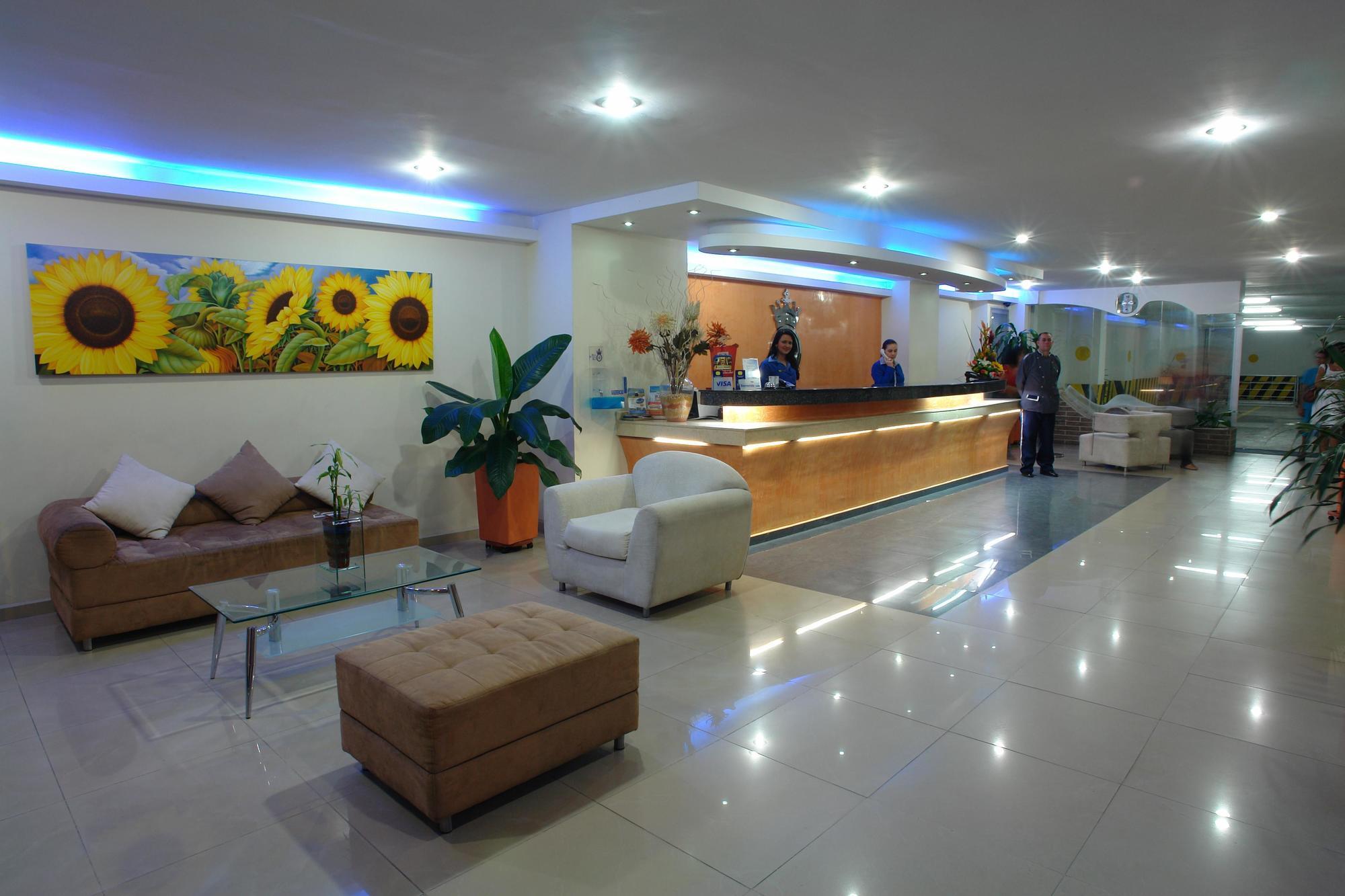 Hotel Plazuela Real Bucaramanga Esterno foto